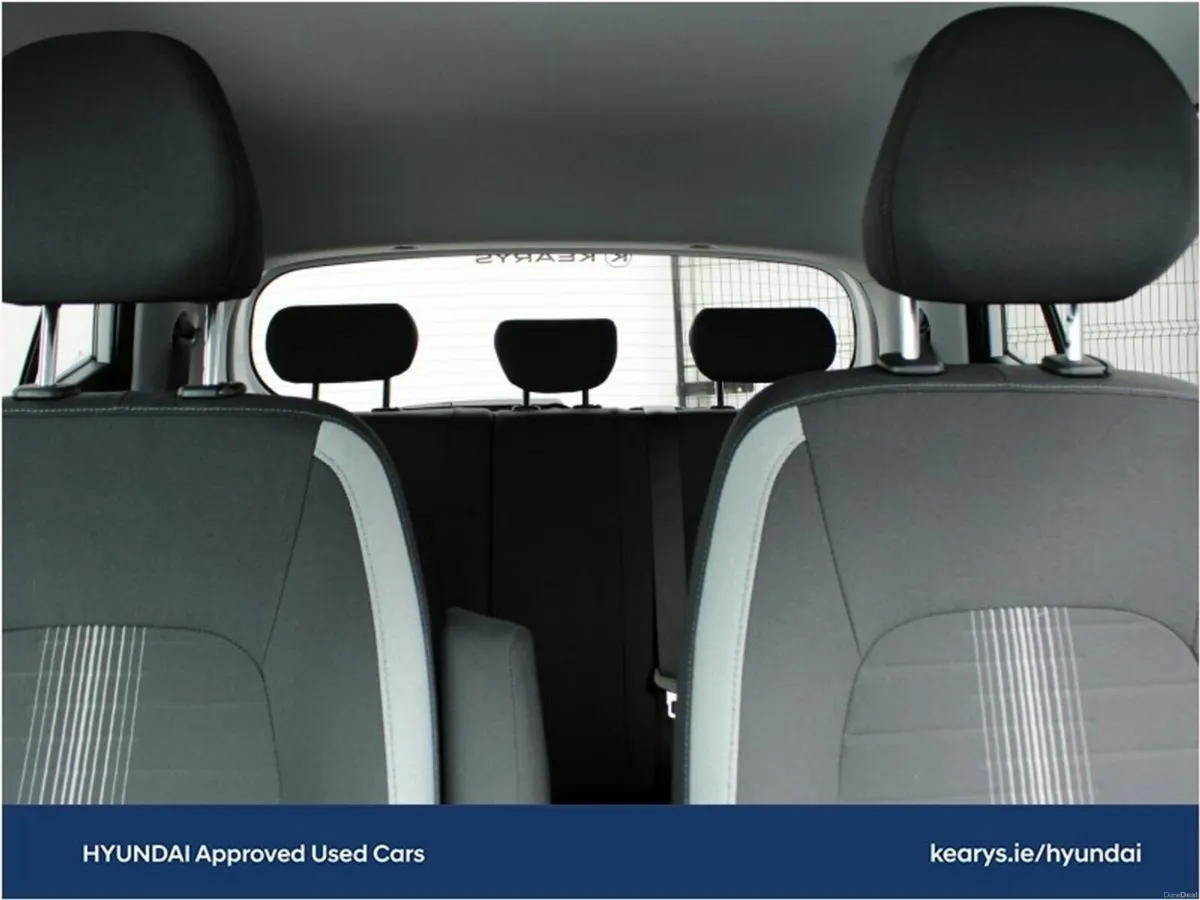 Hyundai i10 Deluxe Plus Auto - Image 5
