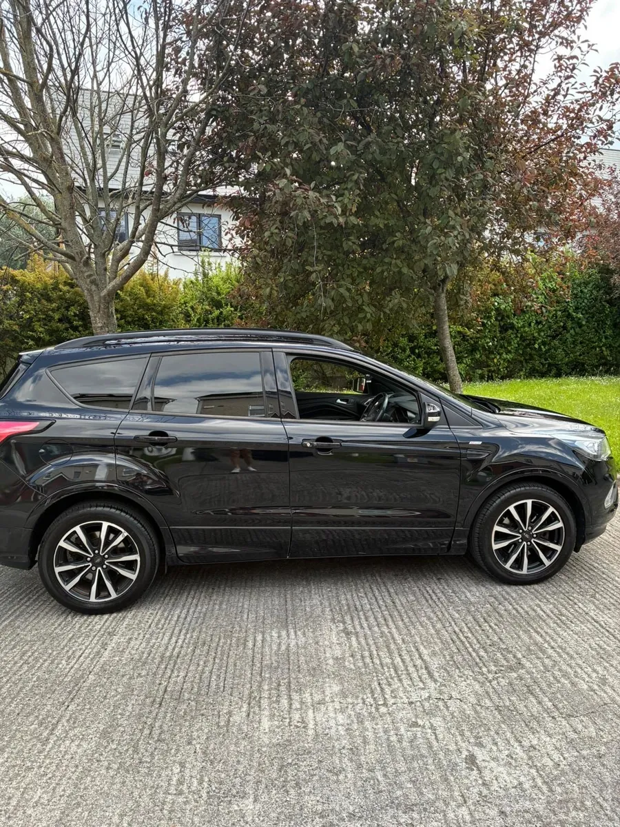 Ford Kuga Excellent Condition - Image 1