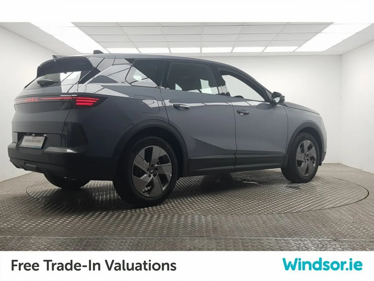 Opel Grandland Elegance 1.2 Hybrid  (Tech Pack) - Image 3