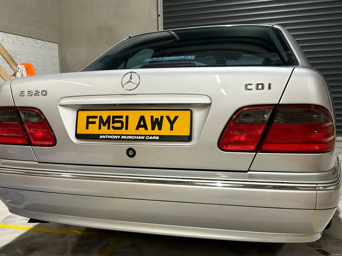 Mercedes E class - Image 4