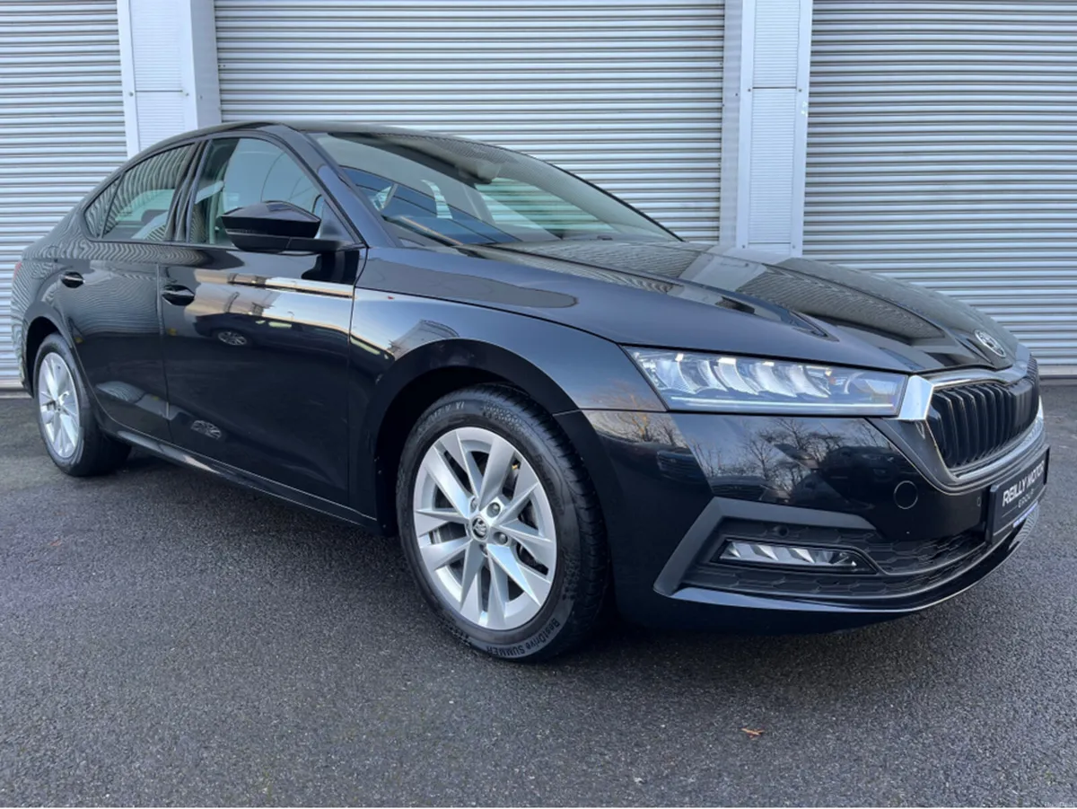 Skoda Octavia 1.0 PETROL AMBITION AUTO 110HP - Image 1