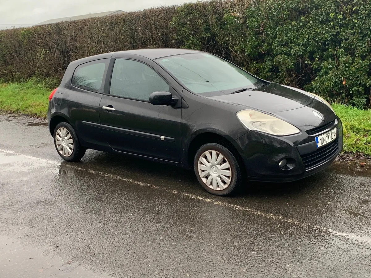 Renault Clio READ AD - Image 1