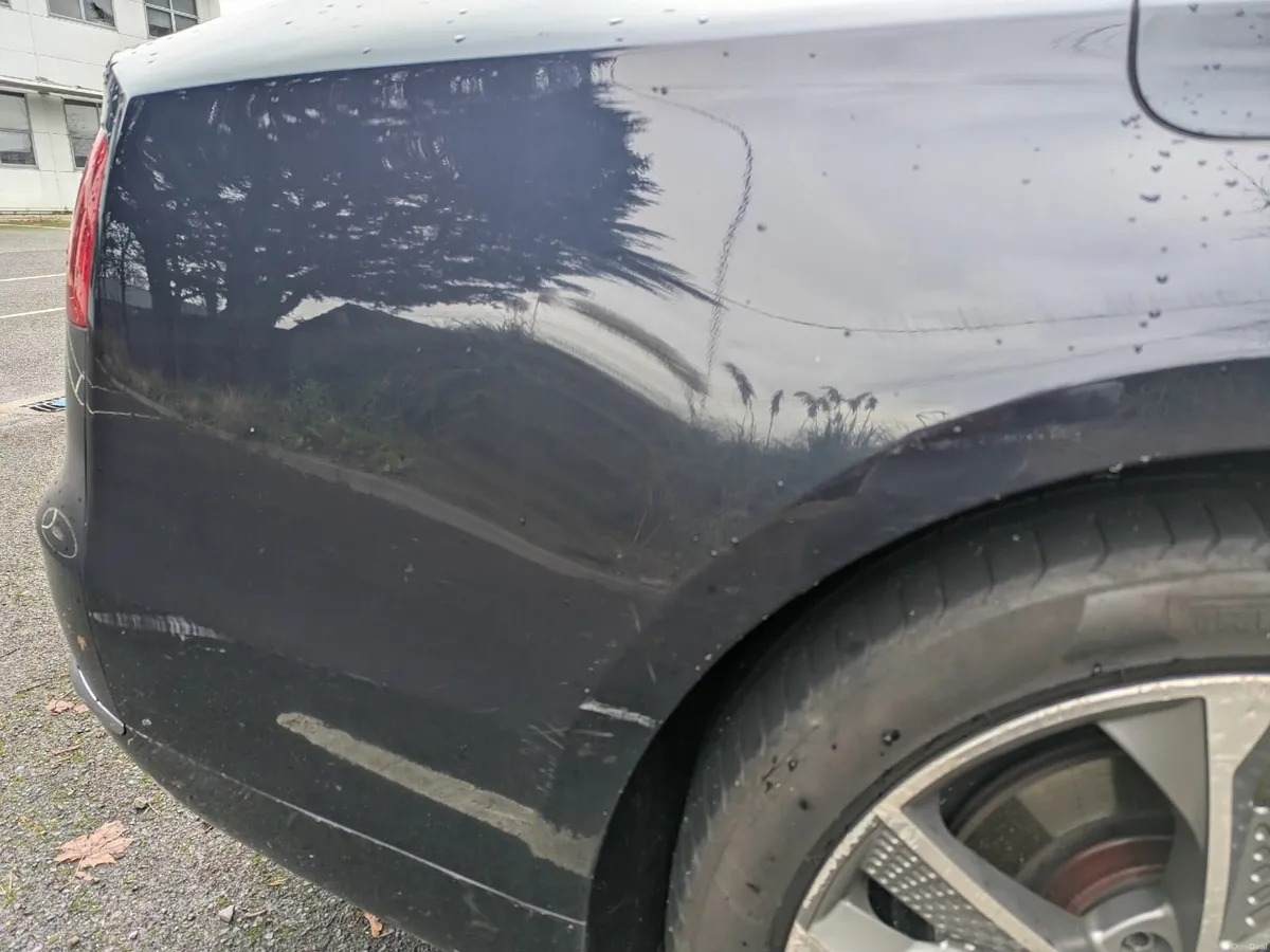 Audi A8 2013 - Image 2