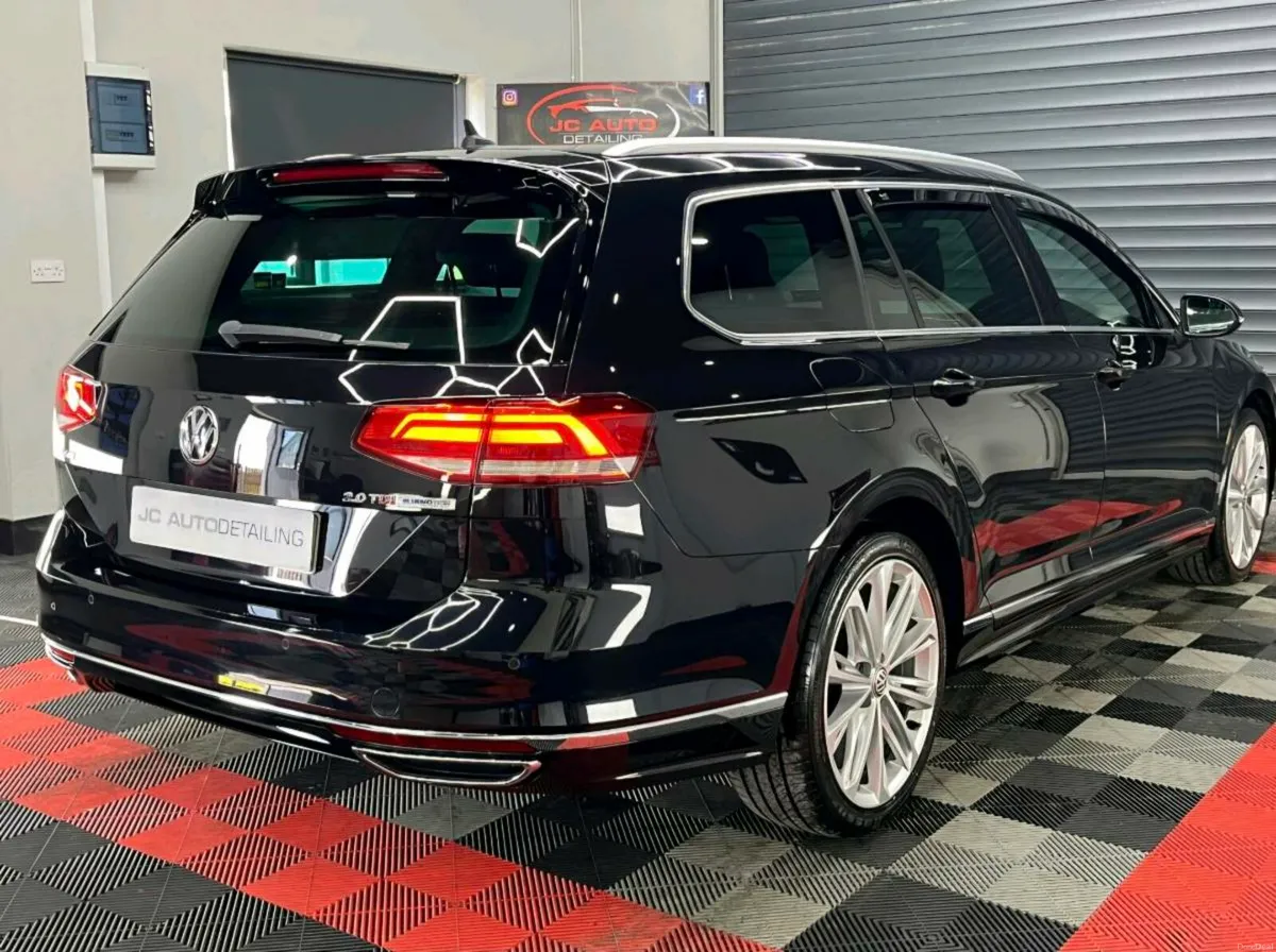 Passat estate R Line - Image 2