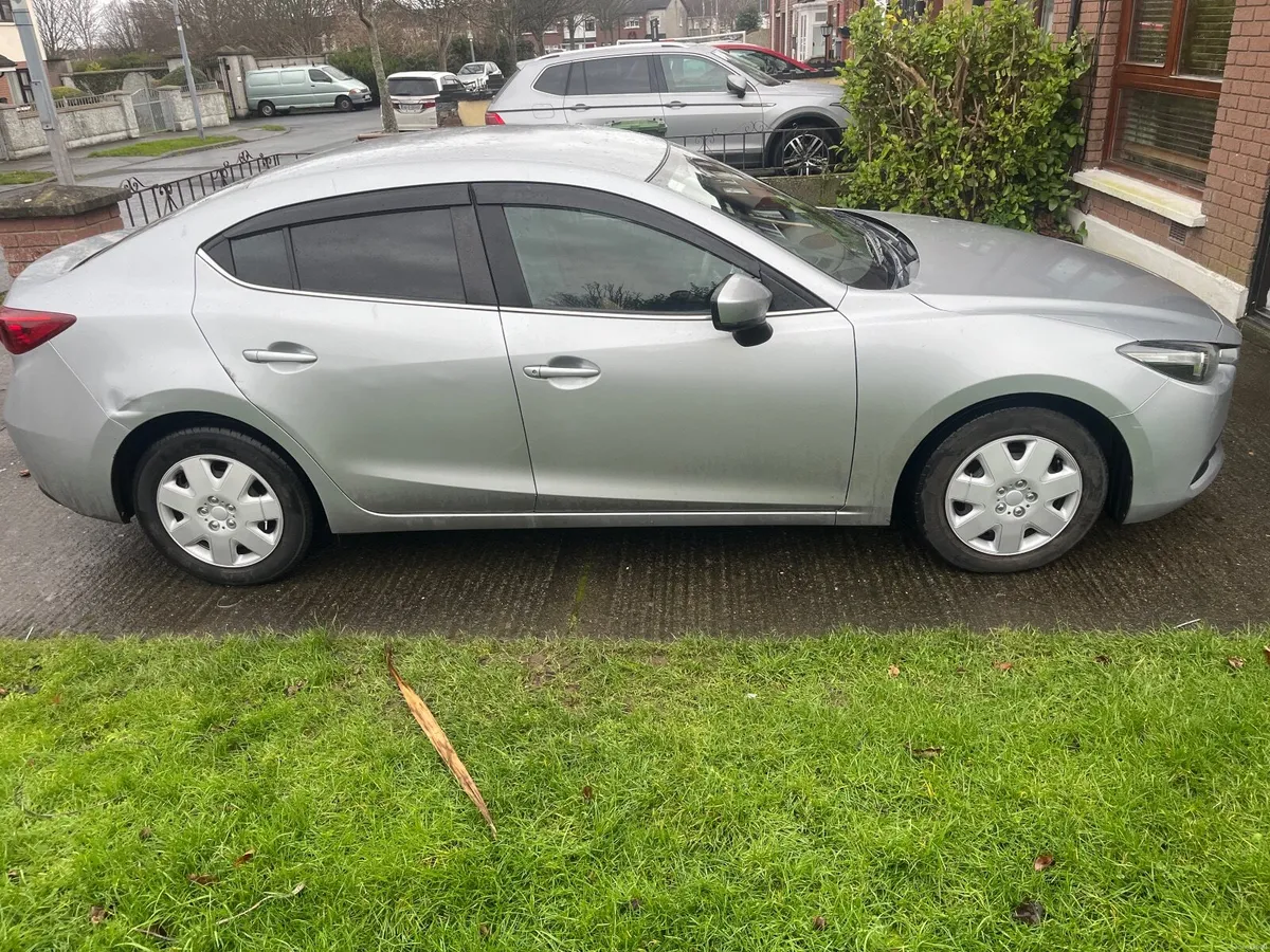 Mazda Mazda3 2017 - Image 3