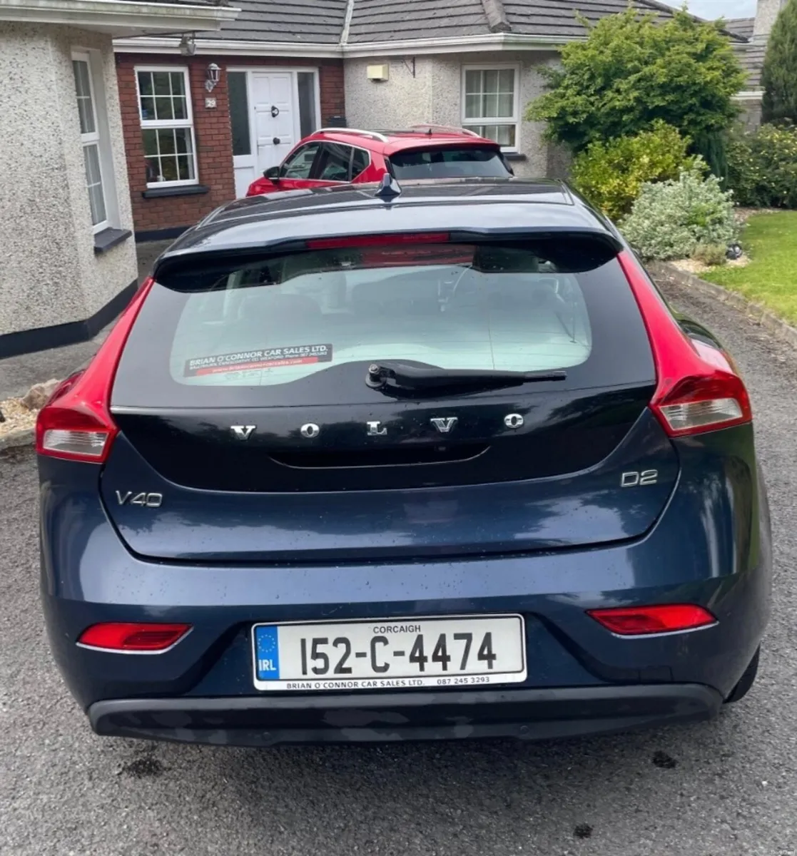 Volvo V40 2015 - Image 2