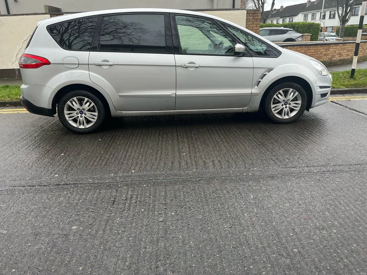 2014 Ford S-Max - Image 1