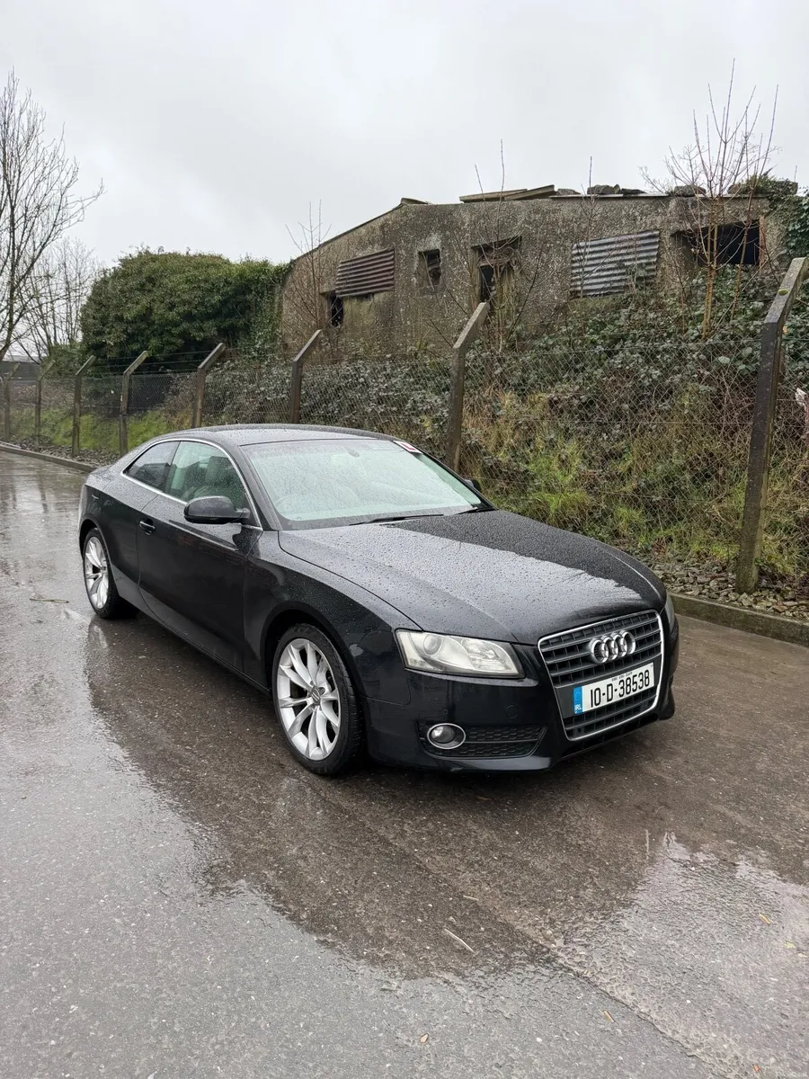 Audi A5 2010 - Image 2