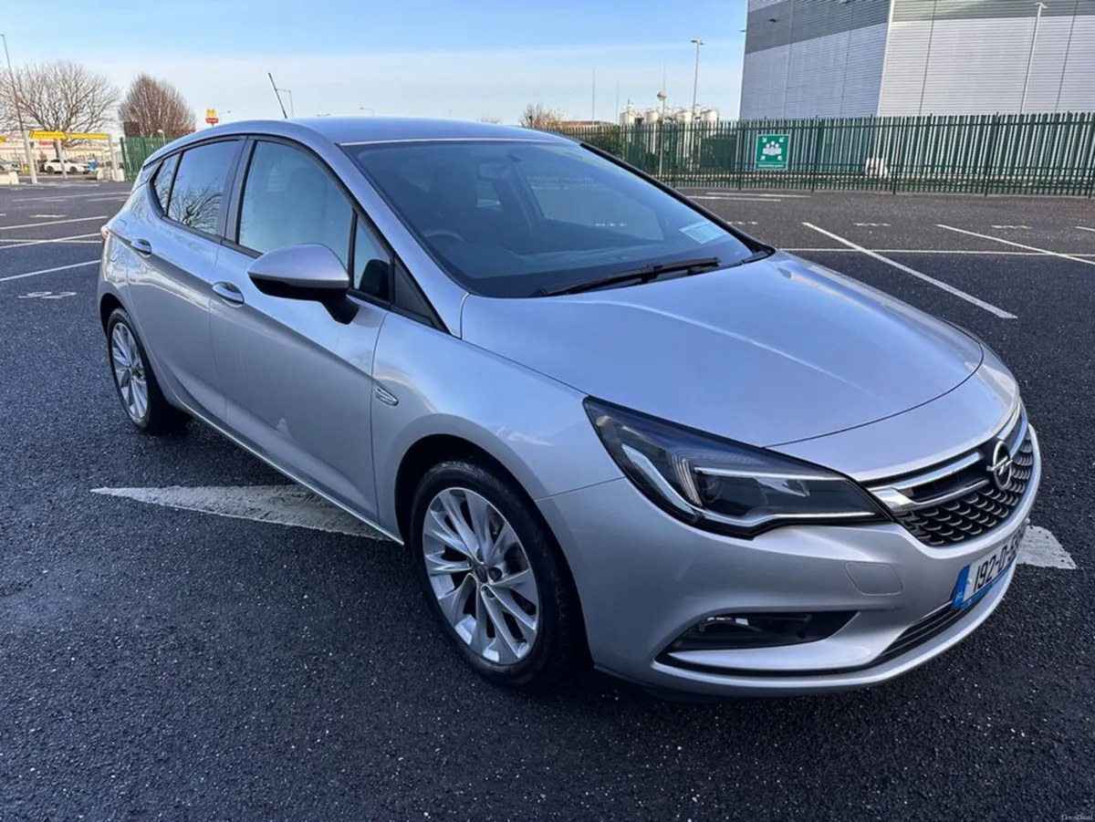 Opel Astra 1.0 PETROL, TURBO, FULL HISTORY, LOW MI - Image 3