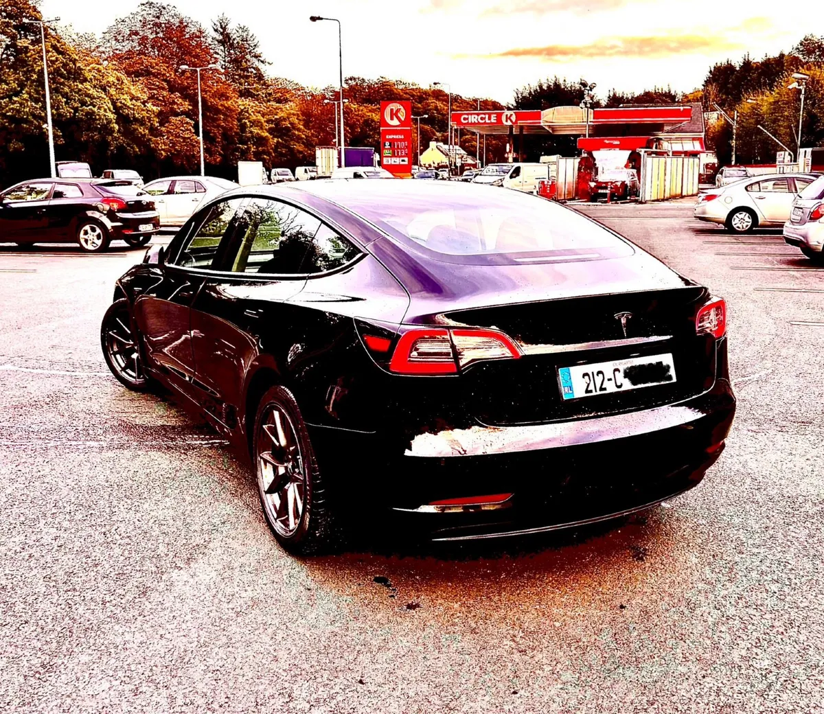 Tesla Model 3 2021 - Image 2