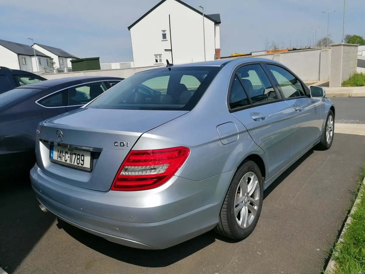 Mercedes-Benz C-Class 2014 Automatic - Image 4