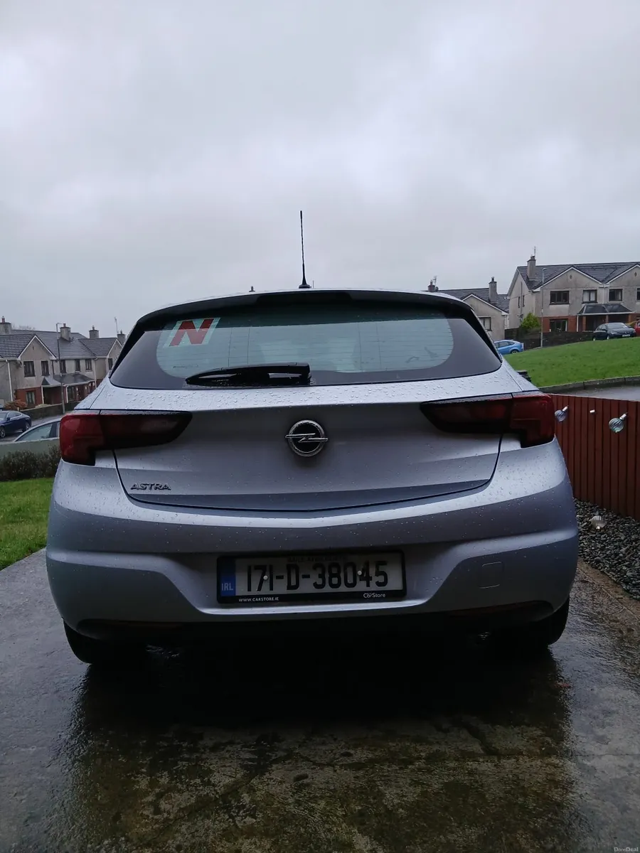 Opel Astra 2017 - Image 3