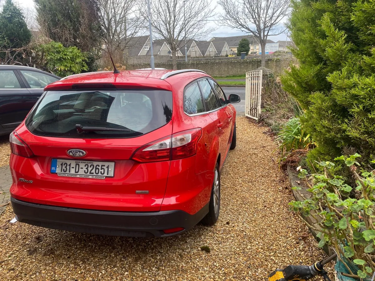 Ford Focus 2013 - Image 2