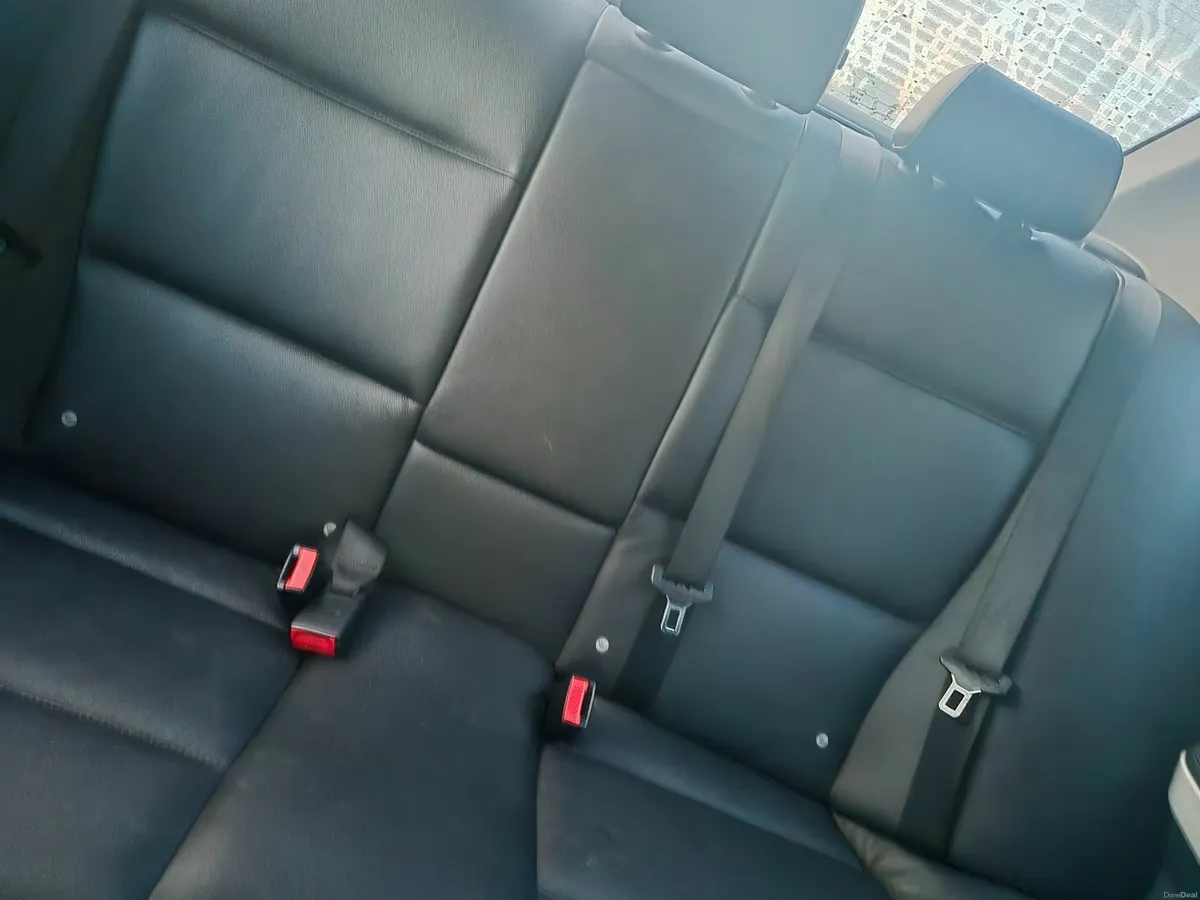 BMW 3-Series 2008 - Image 3