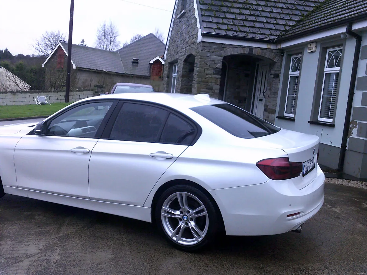 BMW 3-Series 2016 - Image 4