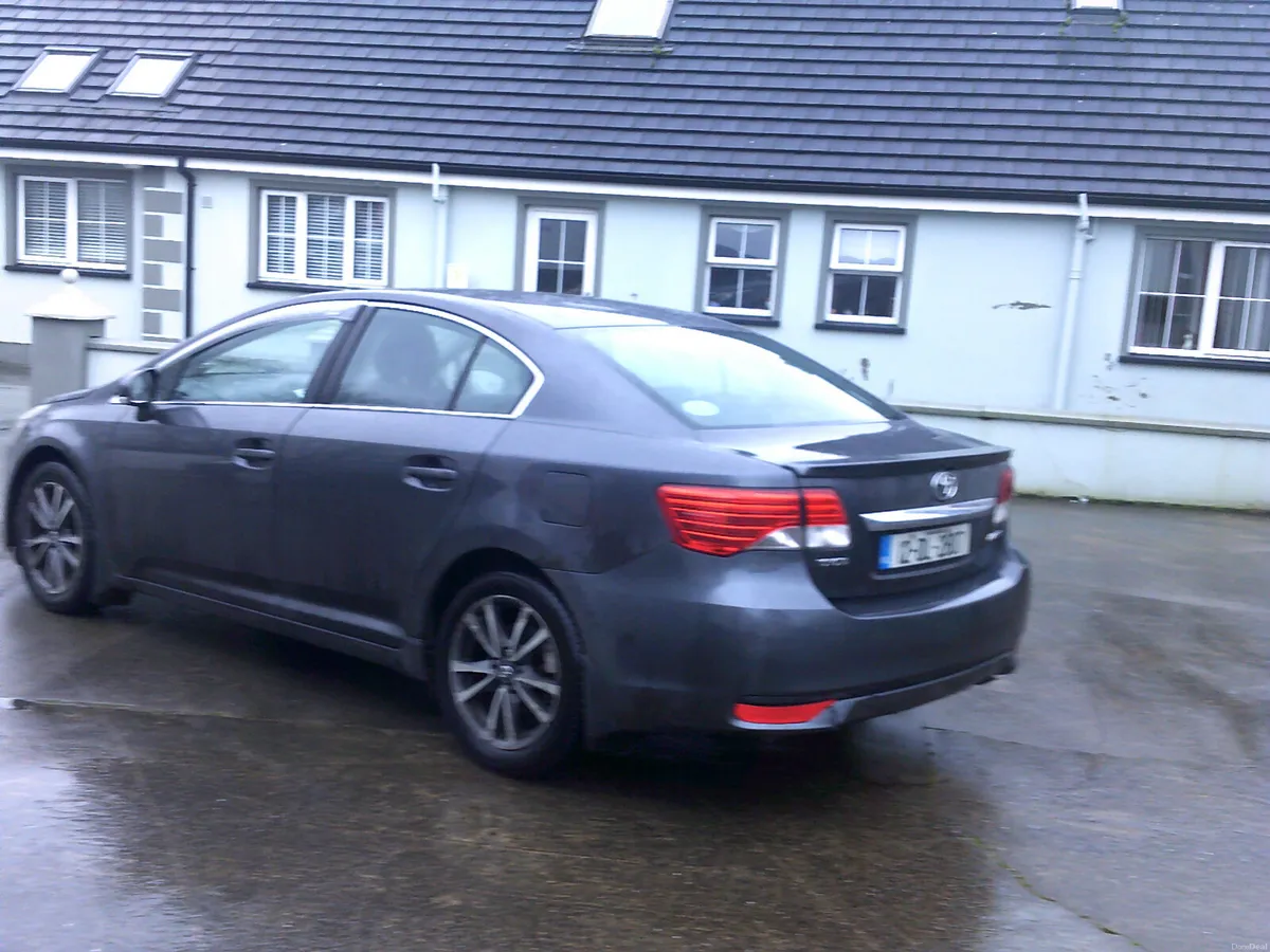 Toyota Avensis 2012 - Image 4