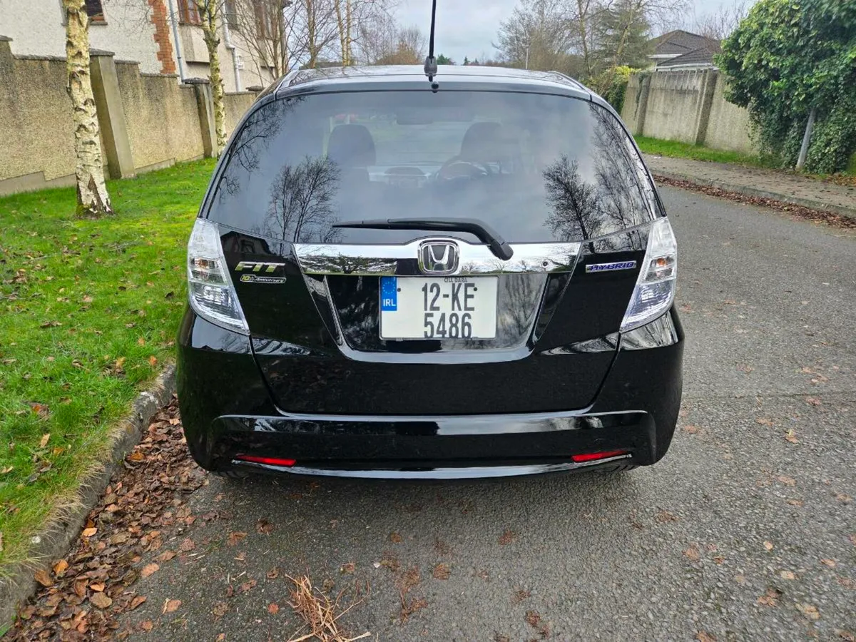 Honda Fit 2012 Automatic Hybrid - Image 3
