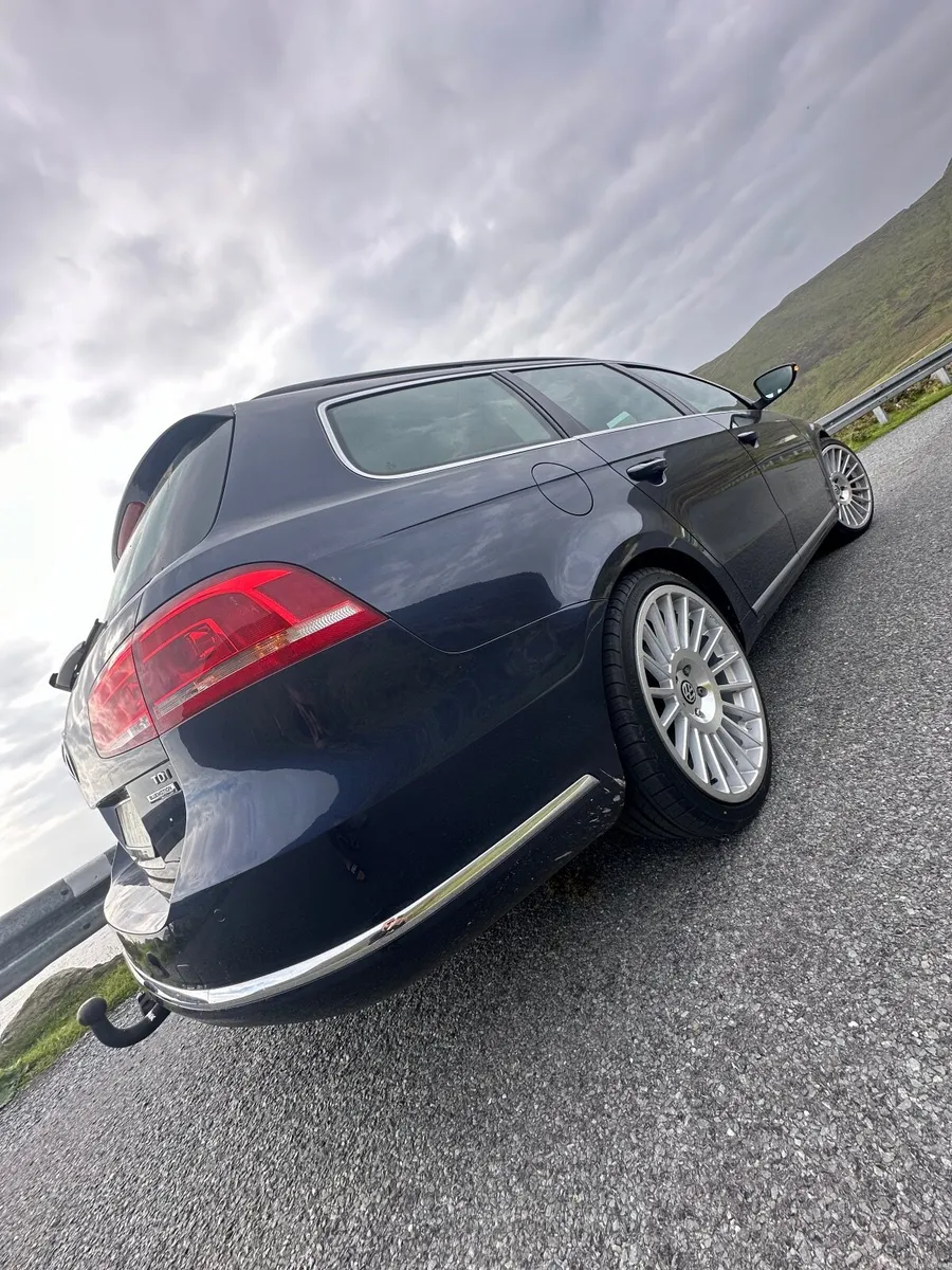 Volkswagen Passat 2014 - Image 3