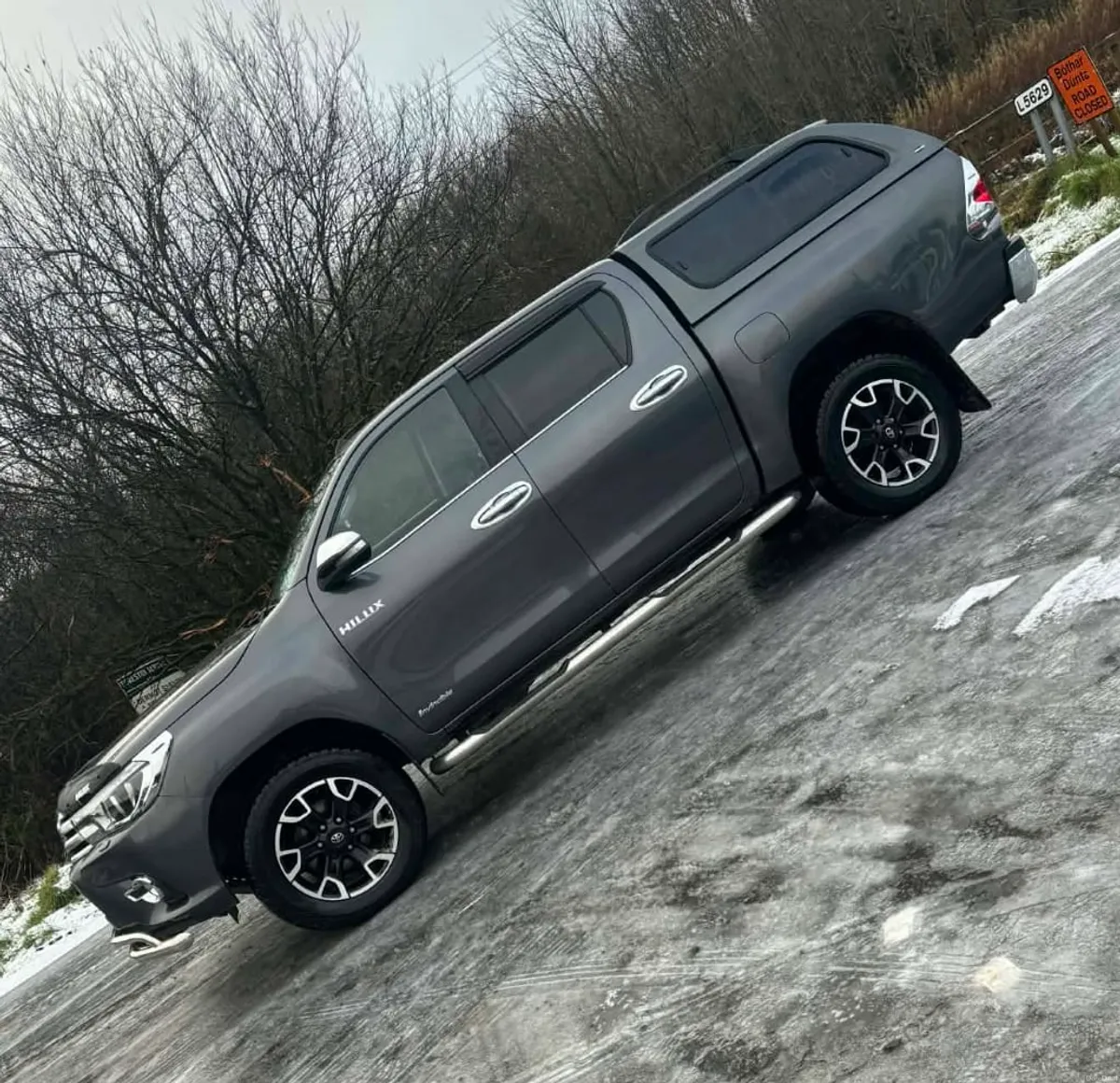 2017 Toyota Hilux Invincible X - Image 2