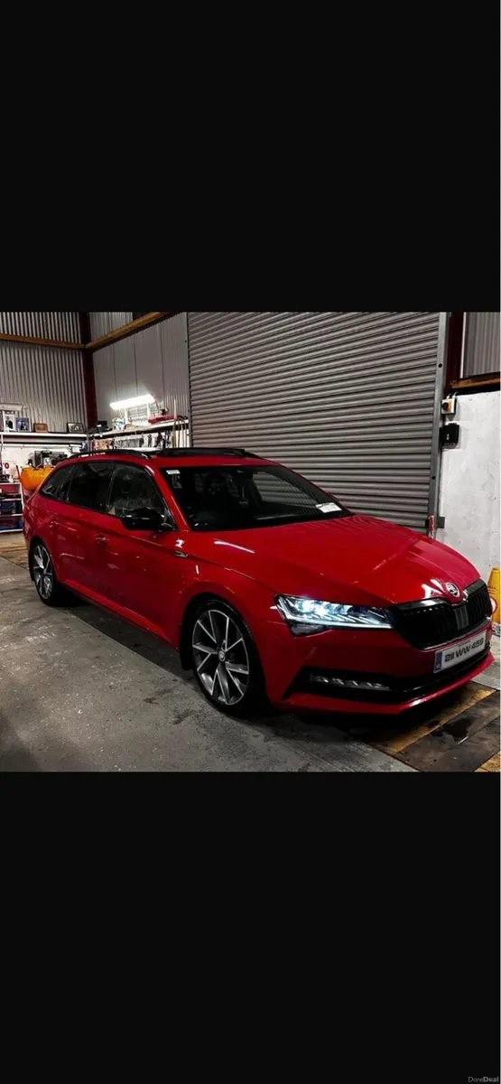 Skoda superb sportline auto - Image 1