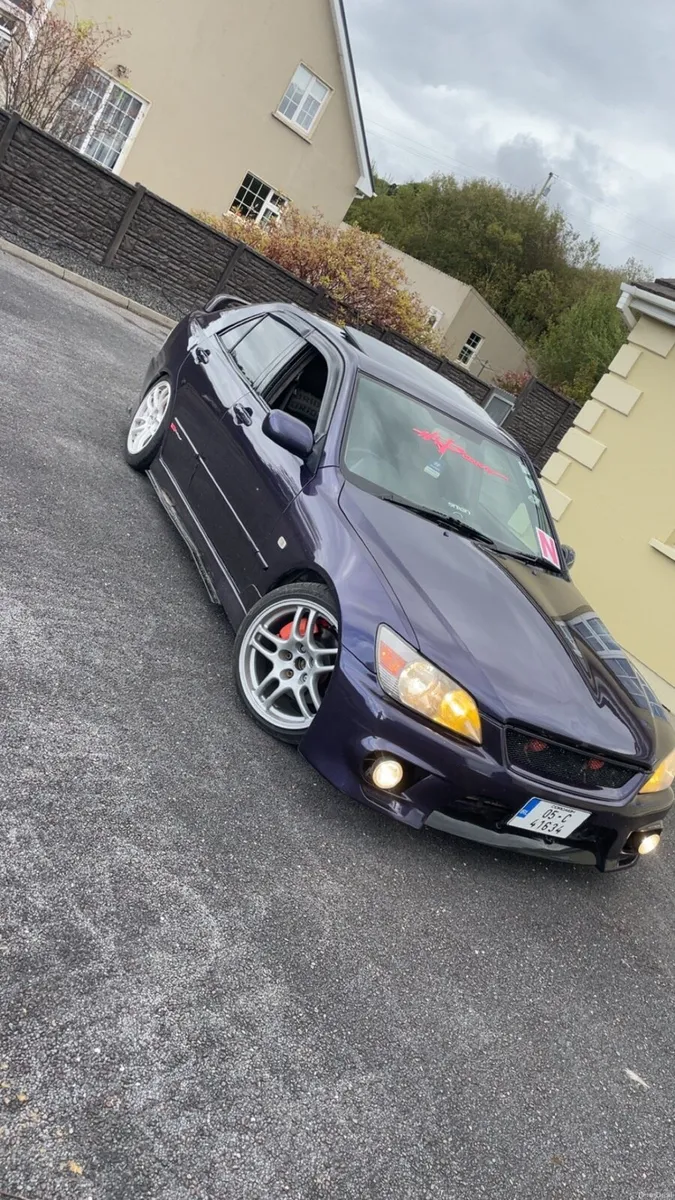 Lexus is200 - Image 1