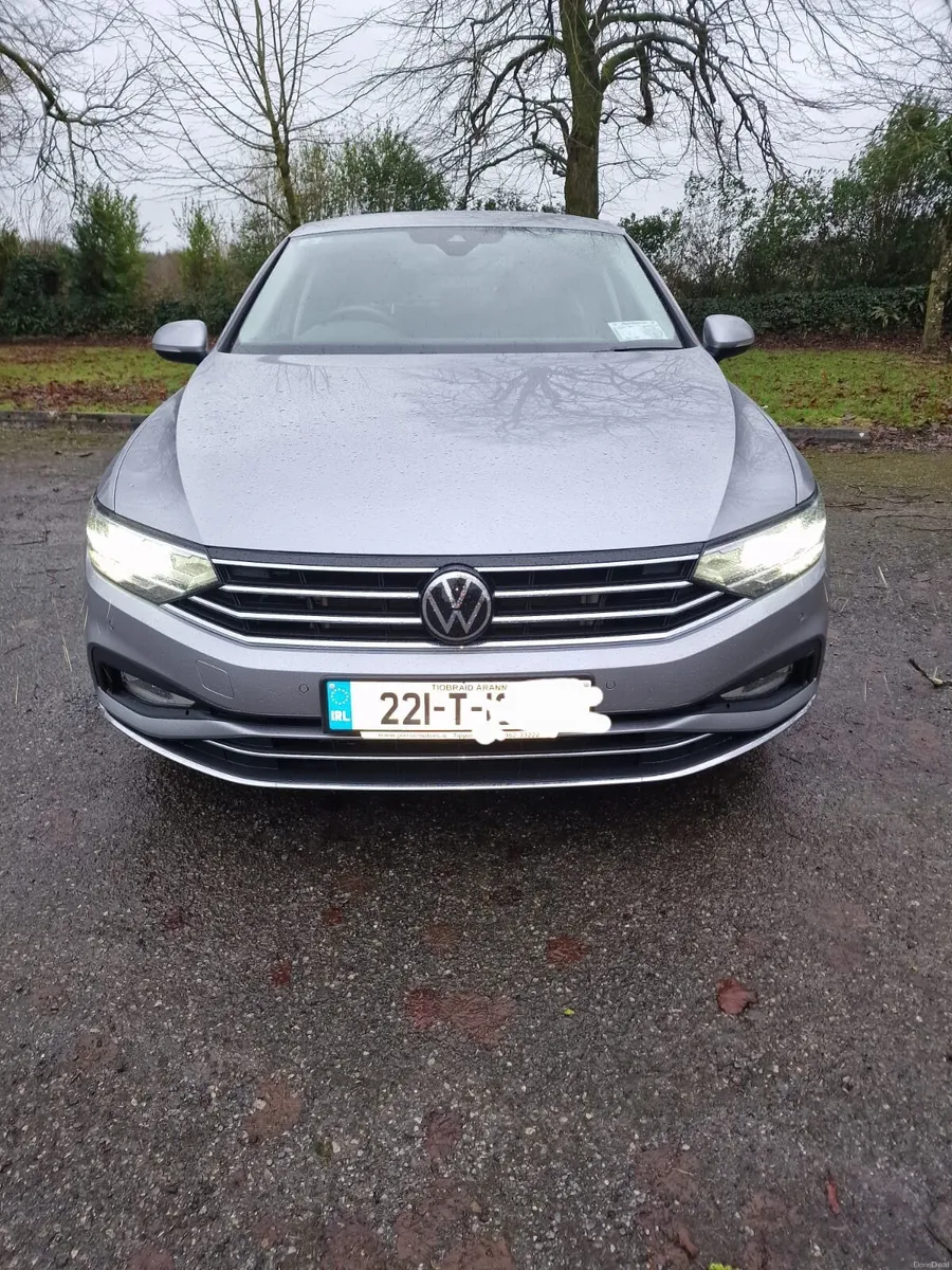 VW Passat Elegance 6 speed leather interior - Image 1