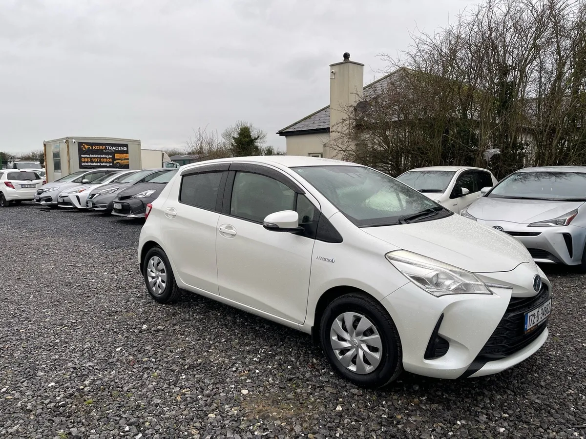 Toyota Vitz 2017 Petrol Hybrid - Image 2