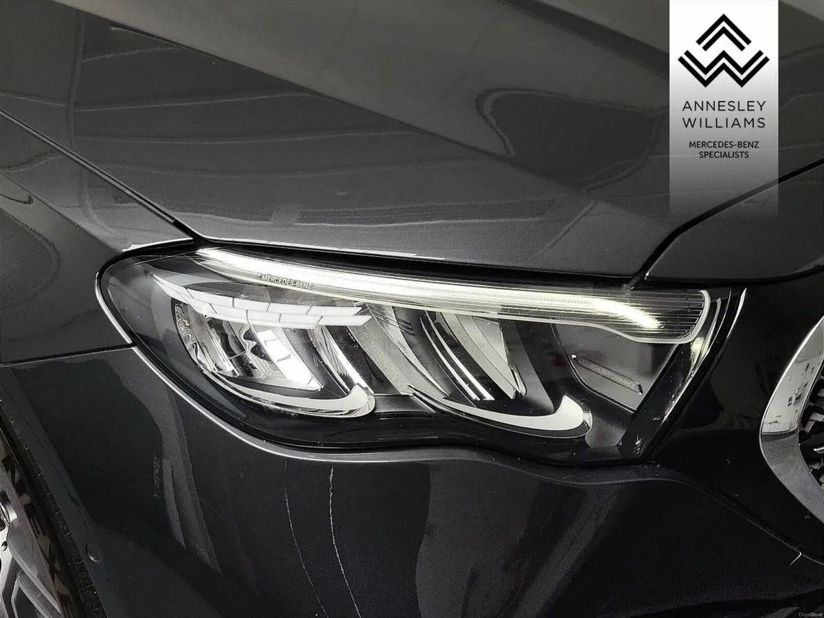 Mercedes-Benz E-Class E220d  AMG Line - Image 4