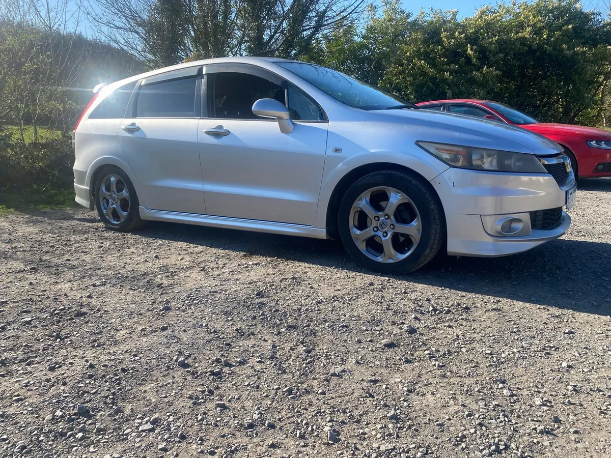 2007 Honda Stream - Image 2