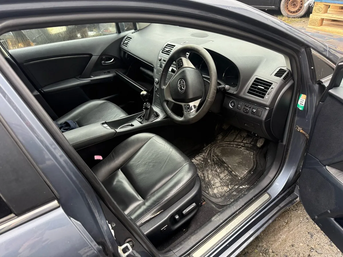 Toyota Avensis - Image 3