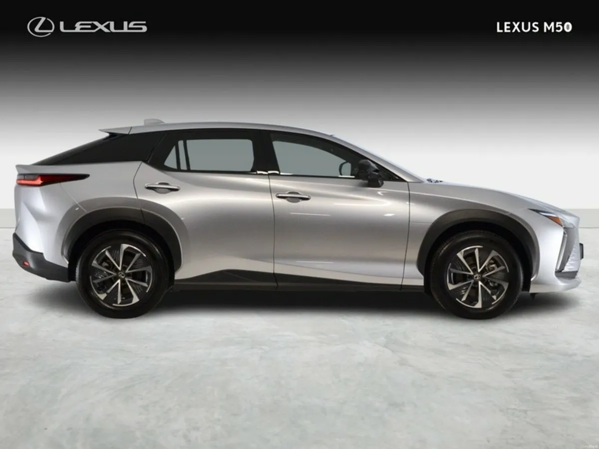 Lexus RZ 300e Executive - Image 4