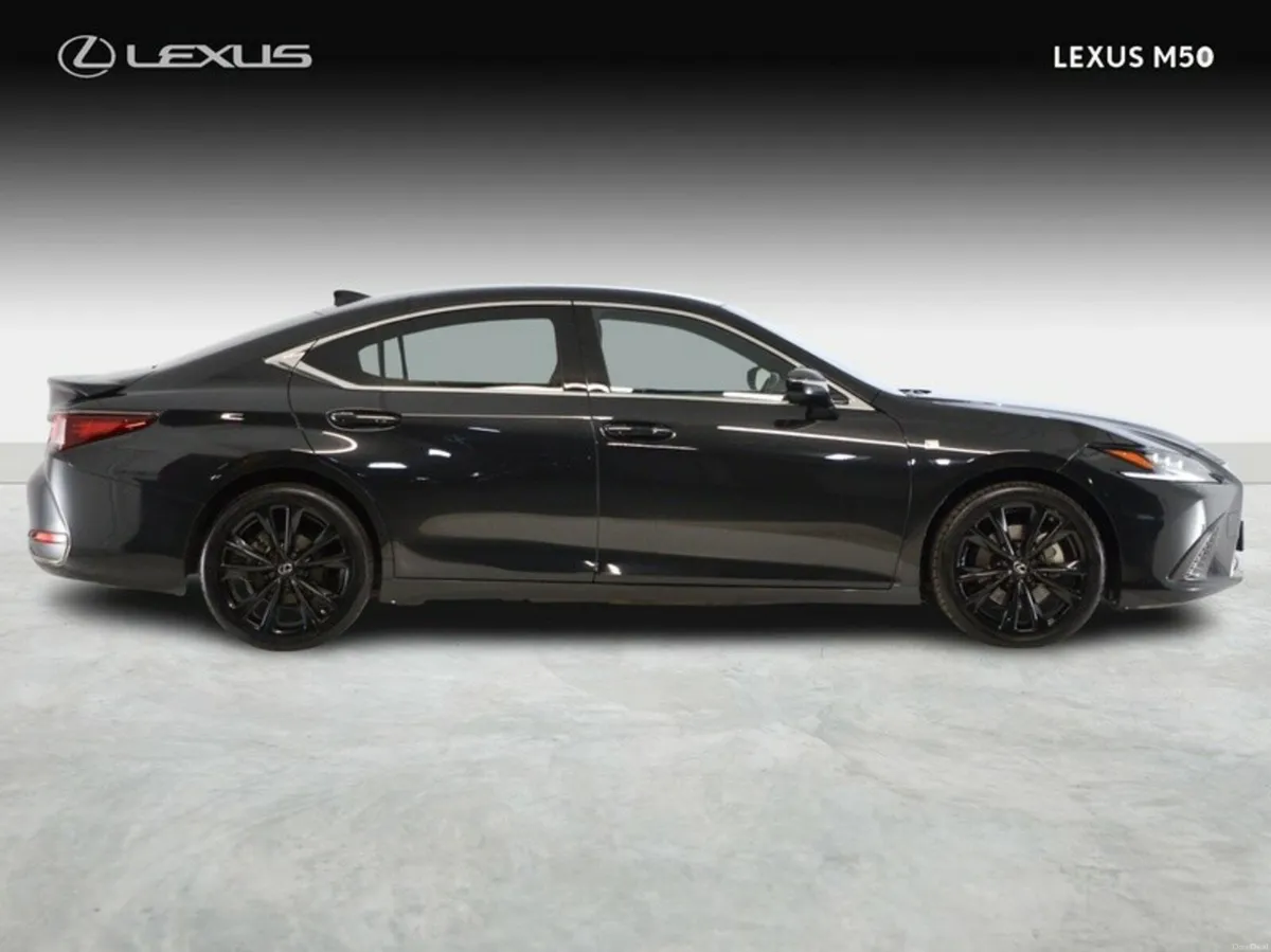 Lexus ES F Sport - Image 4
