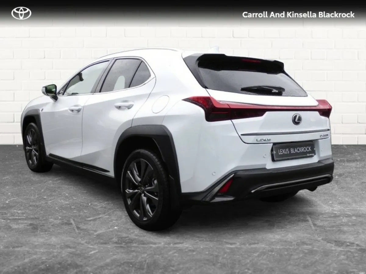 Lexus UX 300h Hybrid F Sport Design - Image 3