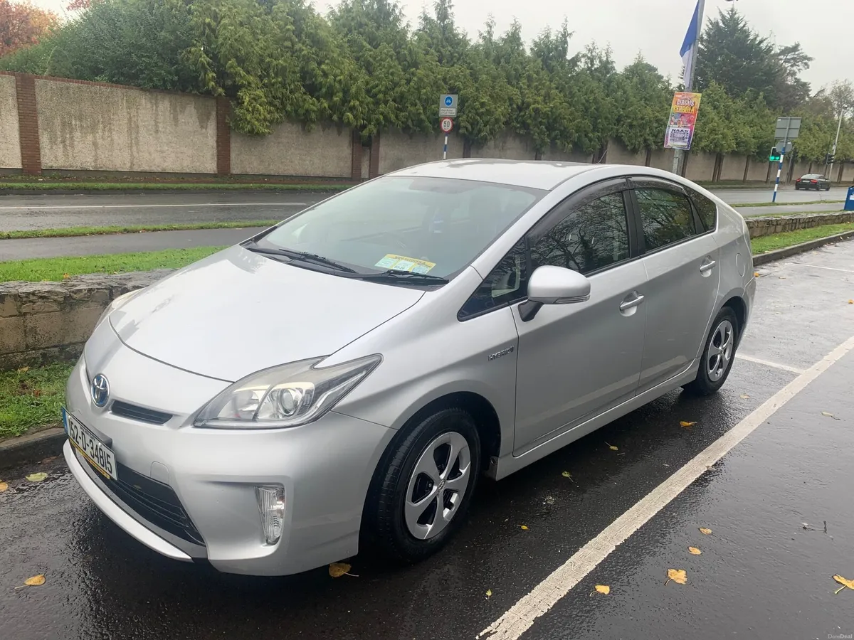 Toyota Prius 2015 - Image 4