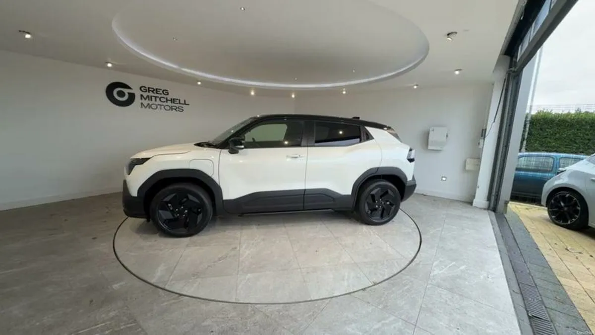 Suzuki Other 135kW Motion ALLGRIP-e 61kWh 5dr Auto - Image 4