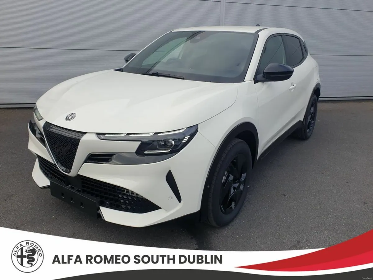 Alfa Romeo Junior "Ibrida" Hybrid Model with Tech - Image 1