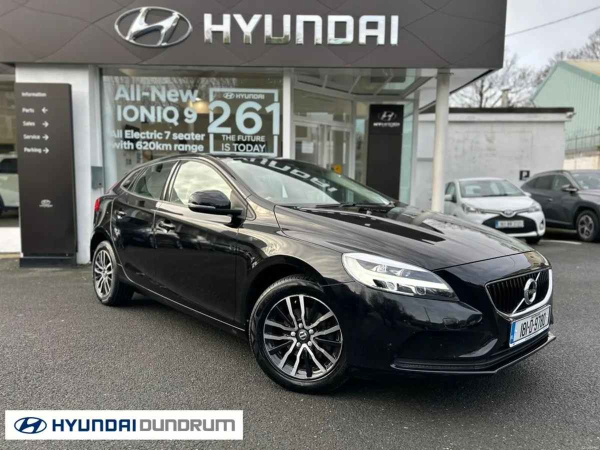 Volvo V40 D2 MOM ED 5DR - Image 1
