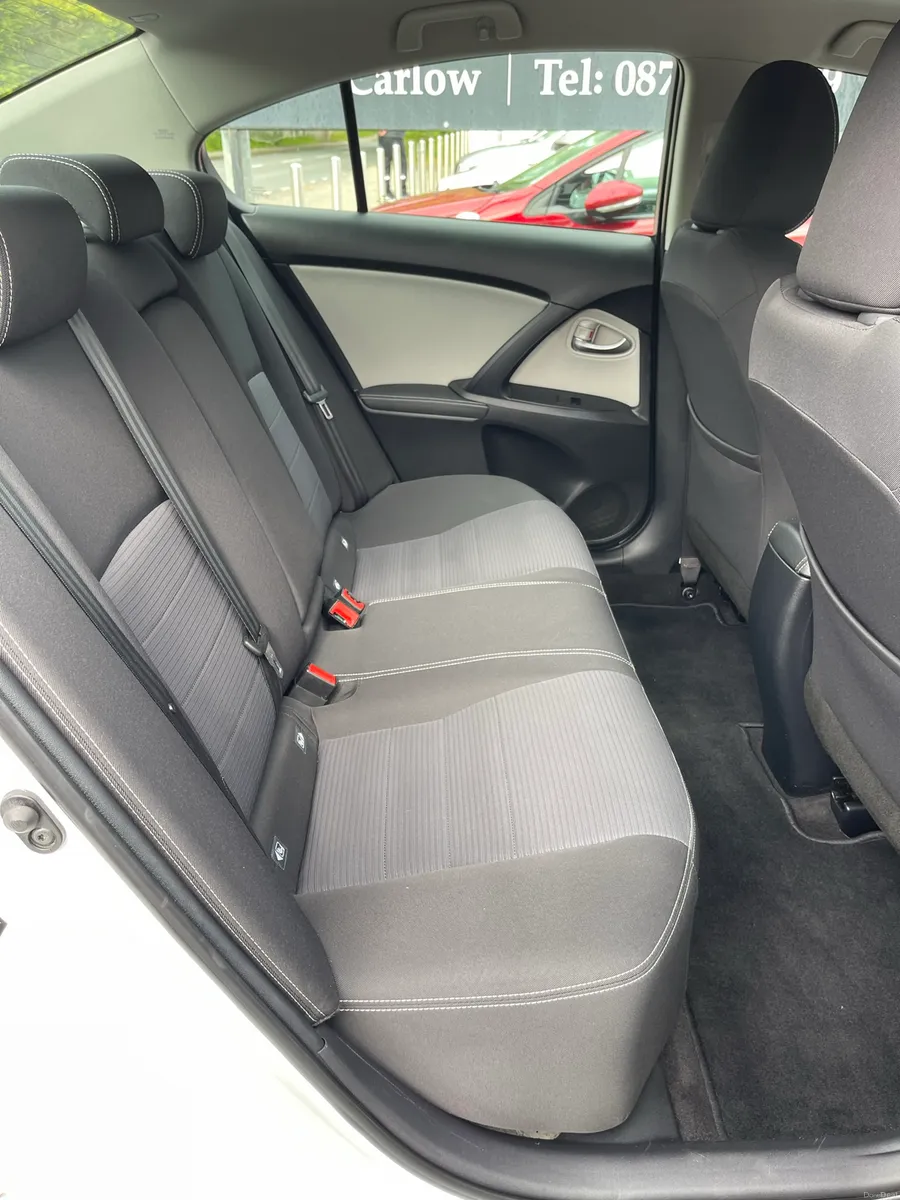 2016 Toyota Avensis 2.0 Diesel Luna - Image 4