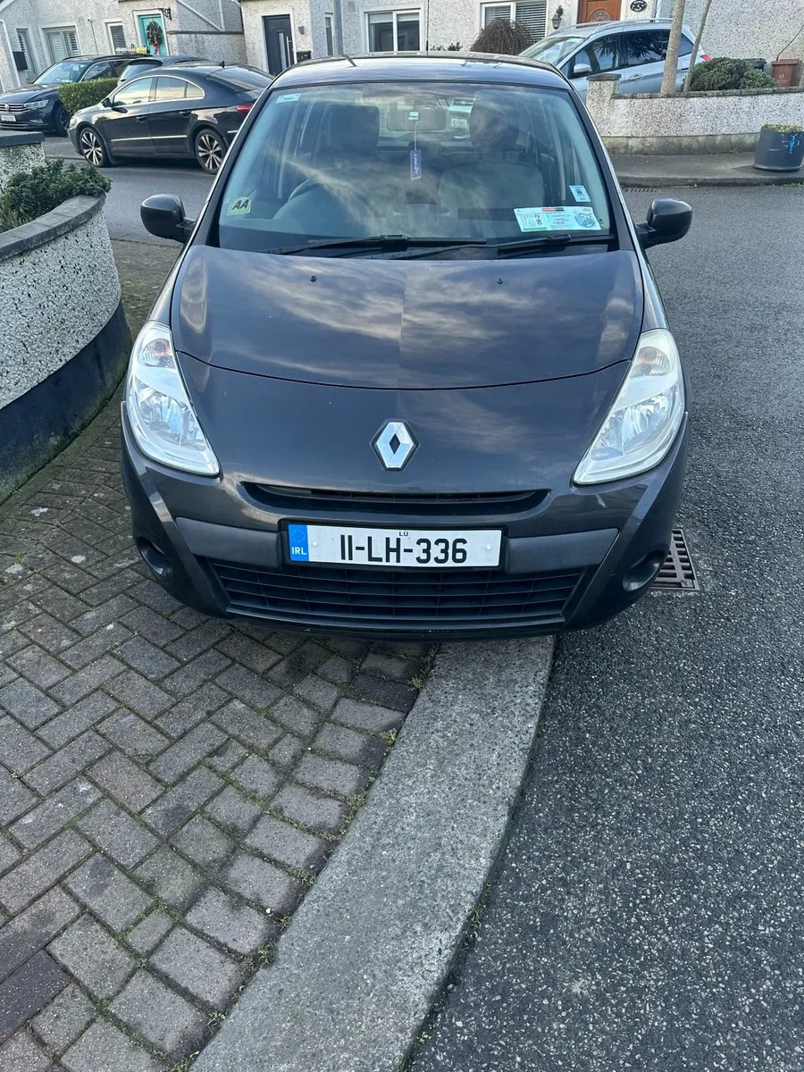 Renault Clio 2011 - Image 1