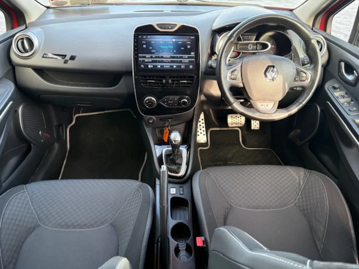 Renault Clio 2015 €49 A WEEK - Image 3