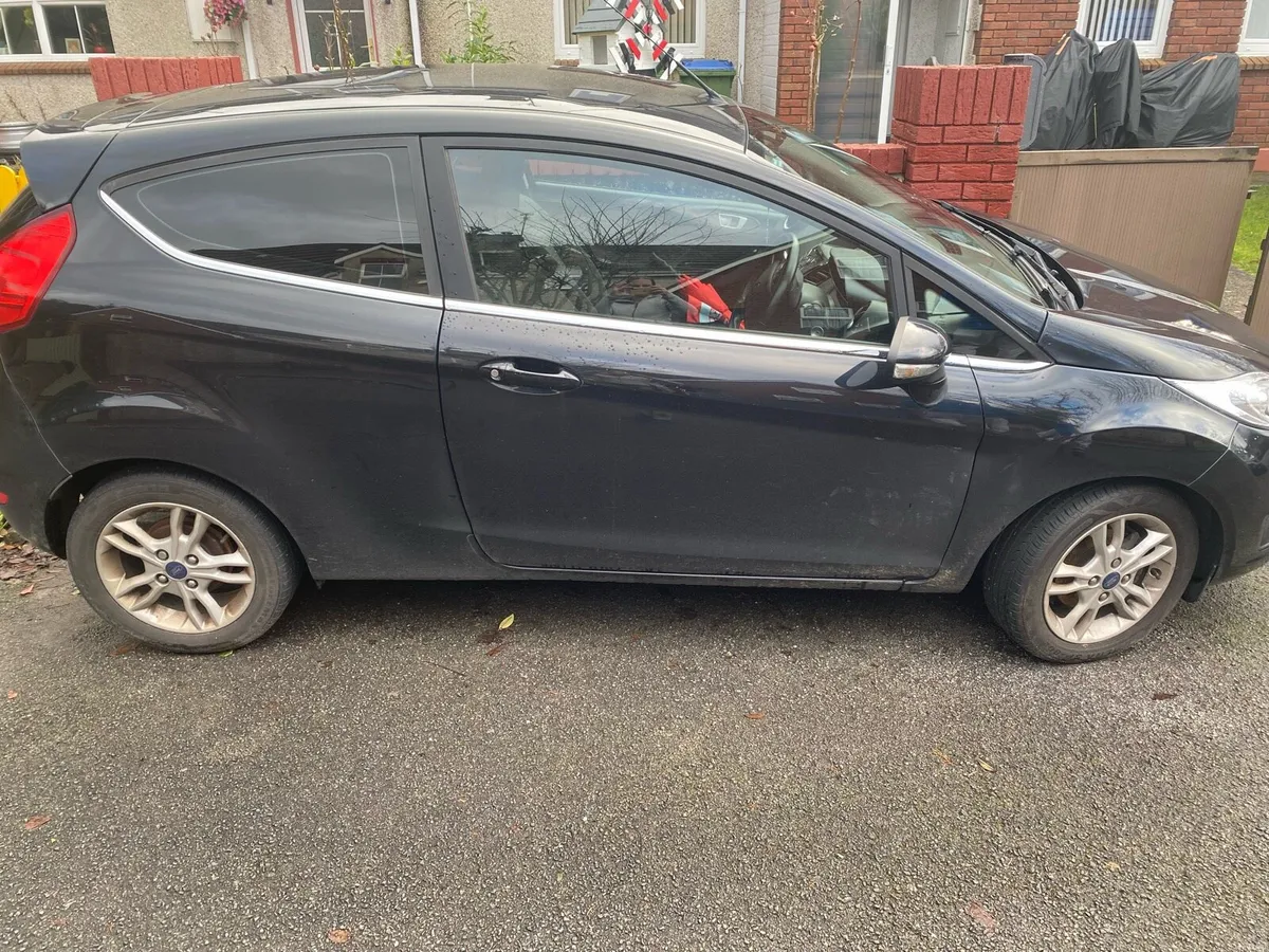 Ford Fiesta - Image 2