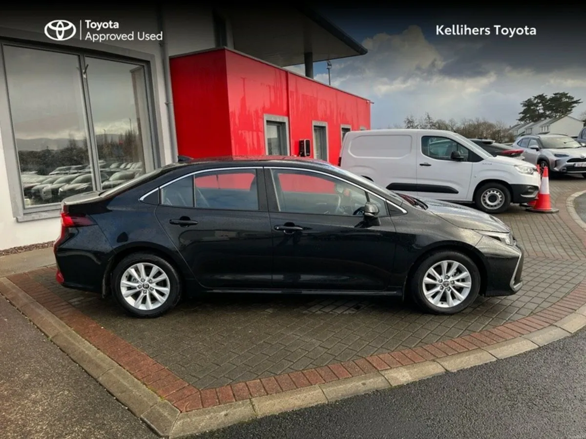 Toyota Corolla COROLLA SALOON LUNA - Image 3