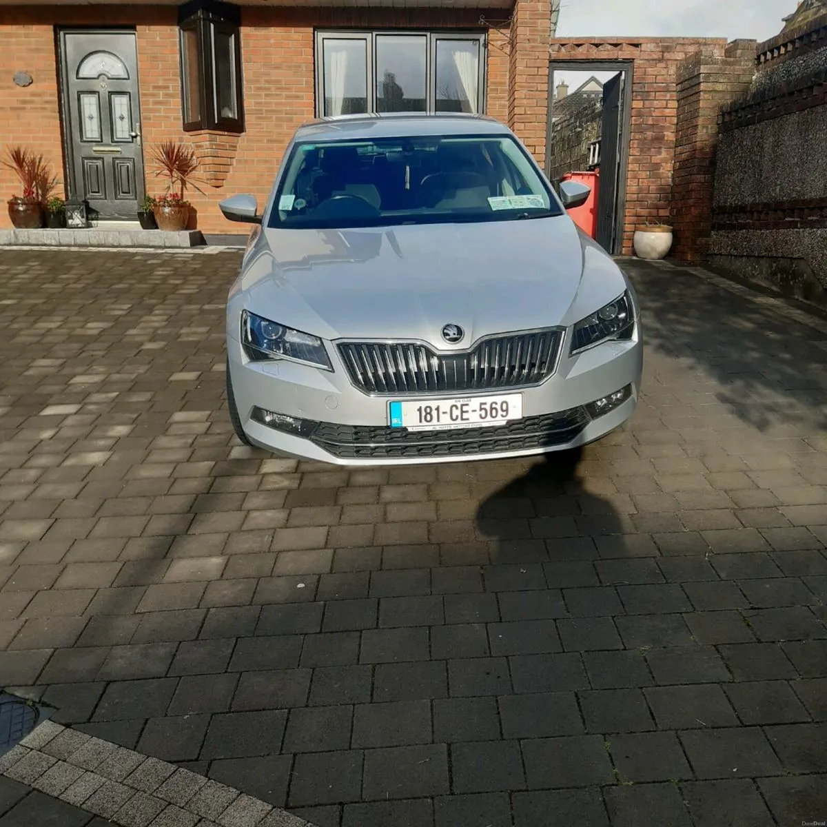Skoda superb ambition 1.6 diesel - Image 1