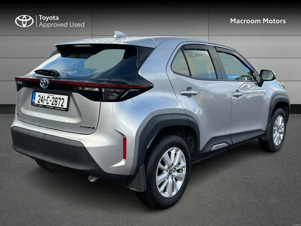 Toyota Yaris Cross FRESH SELECTION OF TRADE-INS YA - Image 2