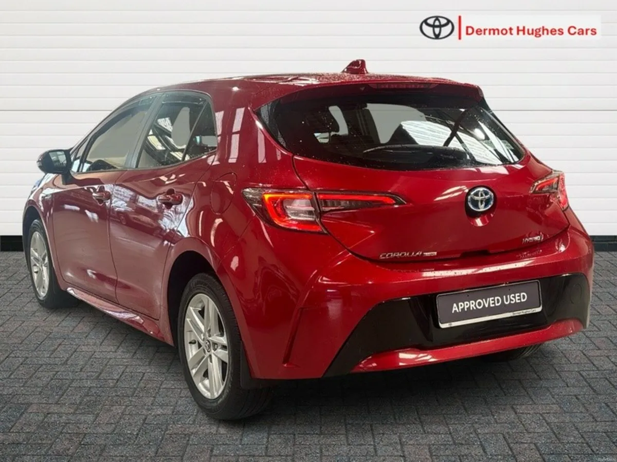 Toyota Corolla HYBRID LUNA H/B 4DR AUTO - Image 2