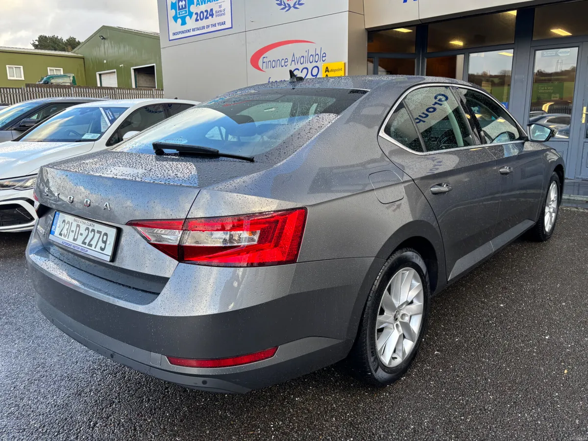 2.0 TDI AMBITION DSG (150BHP) - SAVE 2000eur - Image 2