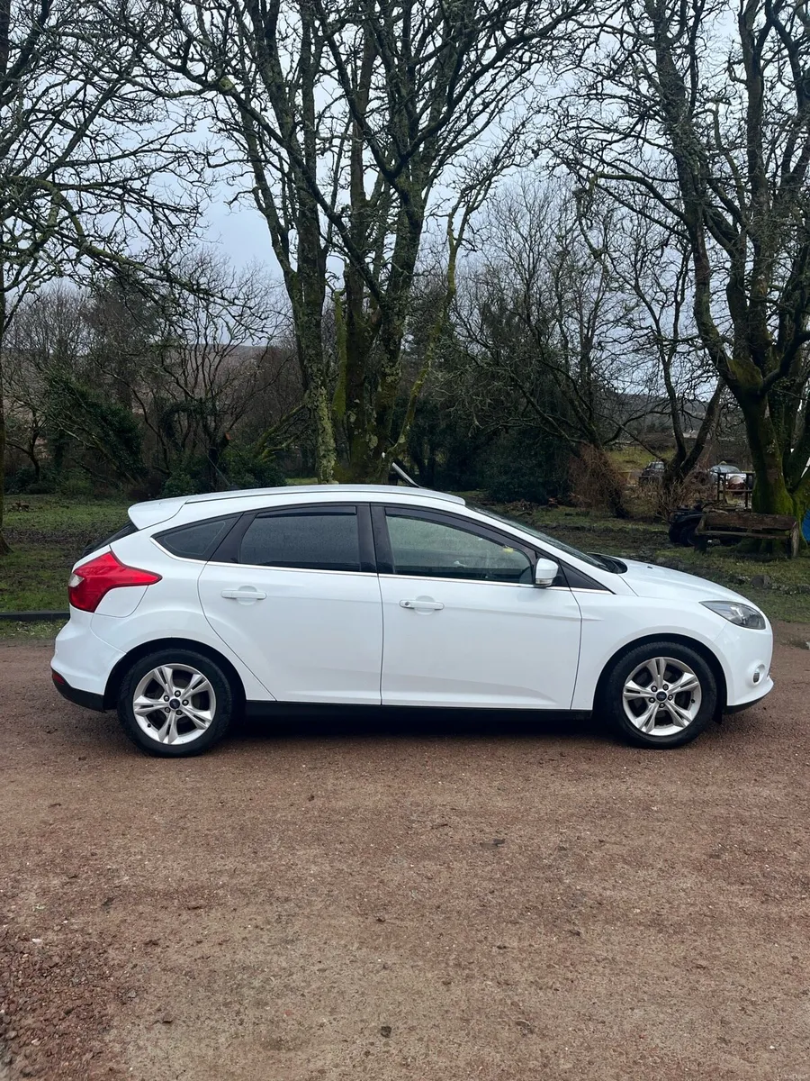 132 Ford Focus Zetec. NCT Jan 2027 - Image 2