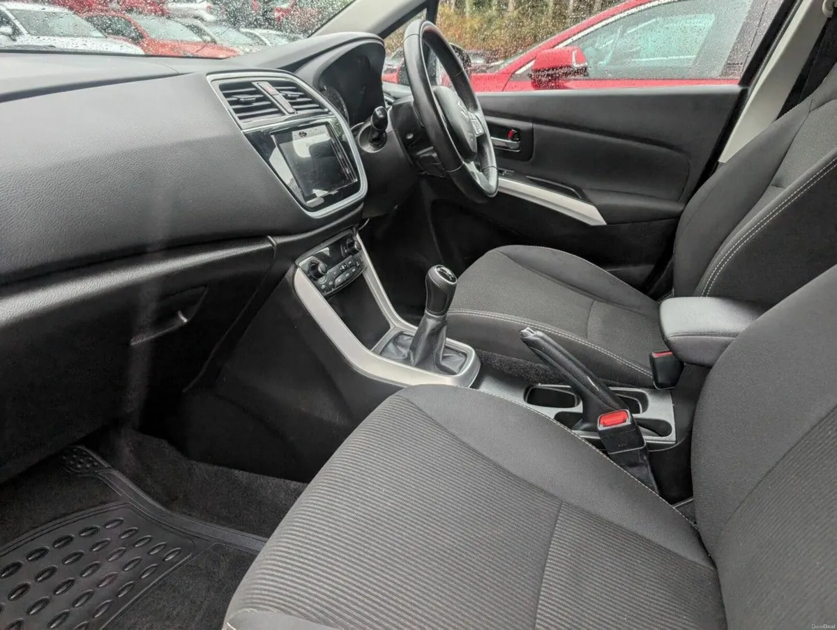 Suzuki SX4 S-cross 1.0s-cross Boosterjet Sz-t - Image 6