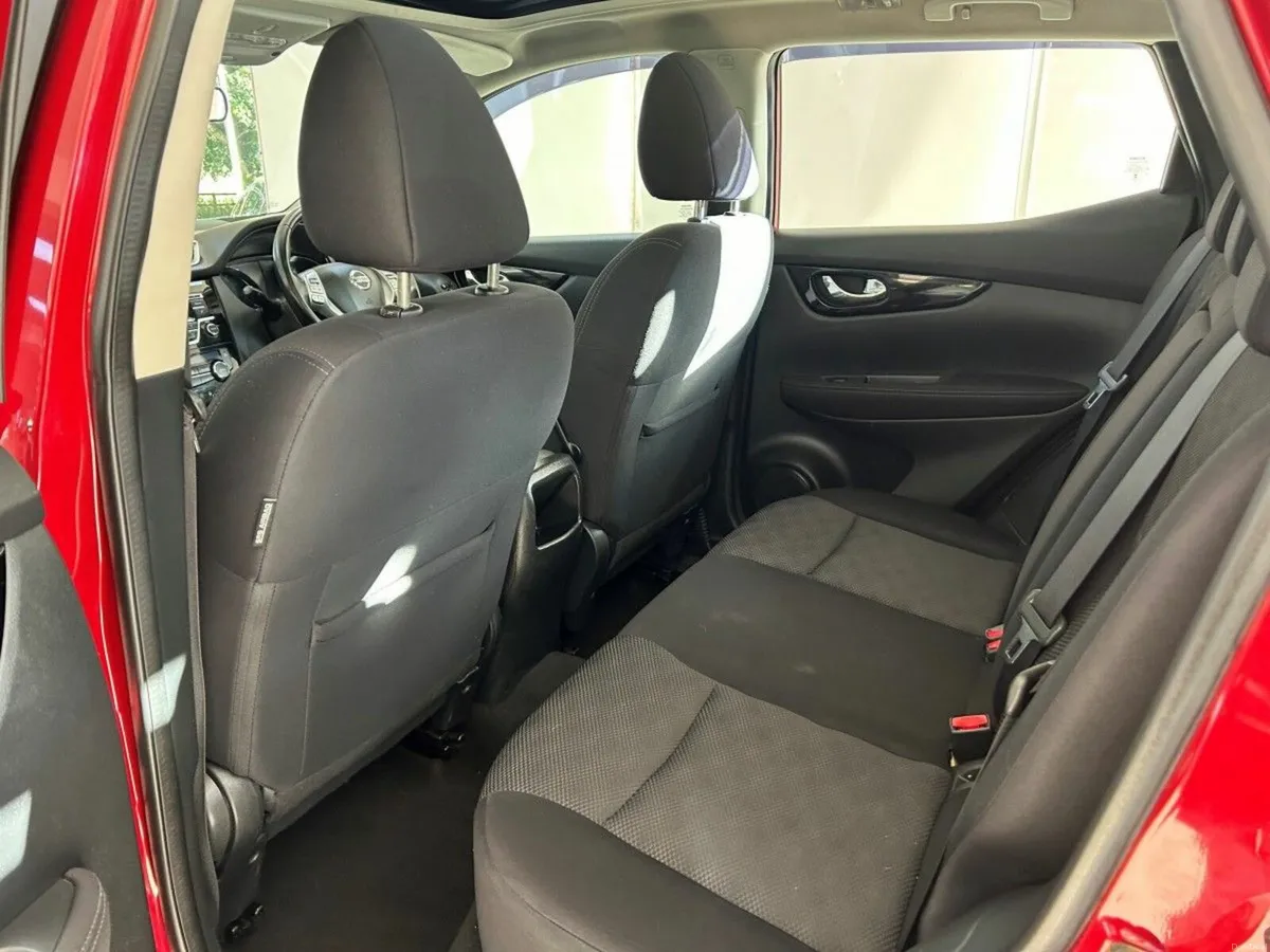 Nissan Qashqai SV 1.2 CVT Auto - Image 6