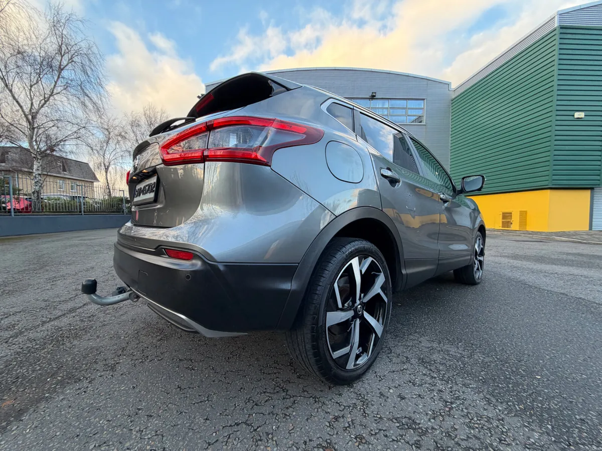 Nissan Qashqai 1.5 DCI Tekna Premium Huge Spec - Image 4